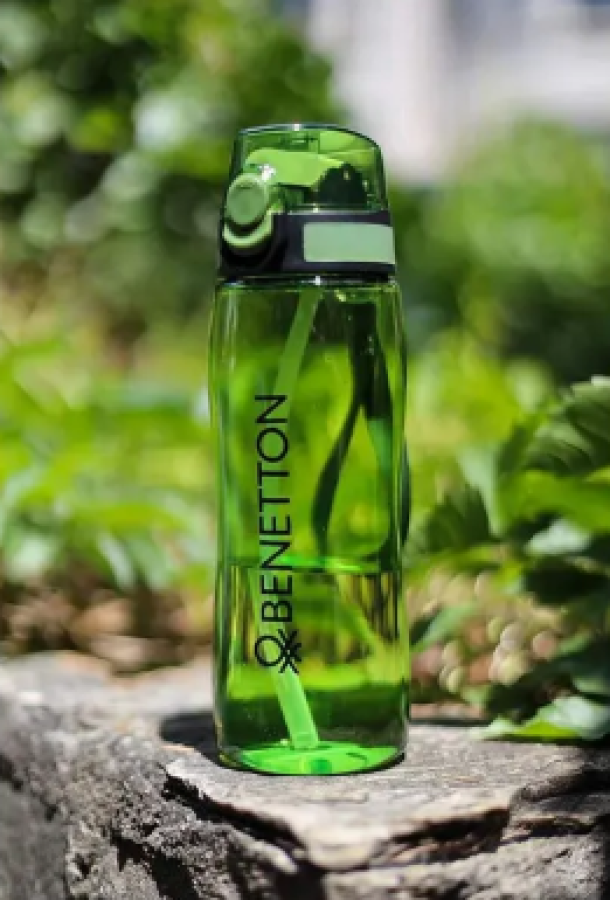 United Colors of Benetton Benetton Otomatik Kapaklı Suluk